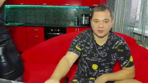 Snapshot of sweet_olga_and_dmitriy chatting on November 2025 07:13:02 AM Olga and Dmitriy online show from November 2025 07:13:02 AM