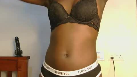 sweet peachy online show from May 2026 12:08:02 AM