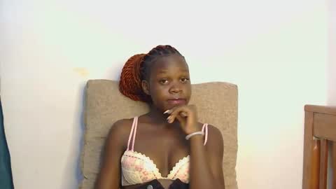 sweet peachy online show from May 2026 01:45:01 AM