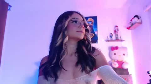 Penny  online show from December 2025 11:33:02 PM