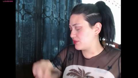 sweet_poison_666 online show from May 2026 09:54:01 PM
