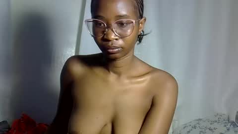 Snapshot of sweet_pookiie chatting on October 2025 01:49:01 AM Ari online show from October 2025 01:49:01 AM