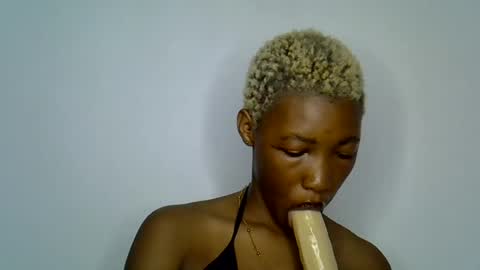 Snapshot of sweet_pussy04 chatting on June 2026 05:56:01 AM sweet girl online show from June 2026 05:56:01 AM