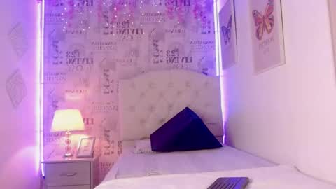   online show from November 2025 08:09:01 PM