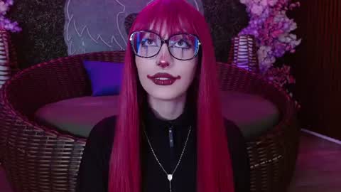 Roxanee online show from July 2026 10:16:01 PM