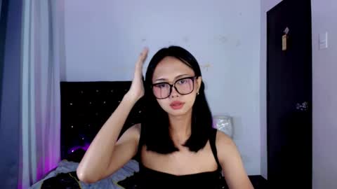 lovesavii online show from May 2026 10:44:02 AM