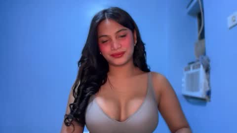 SCARLLET online show from April 2026 02:00:01 PM