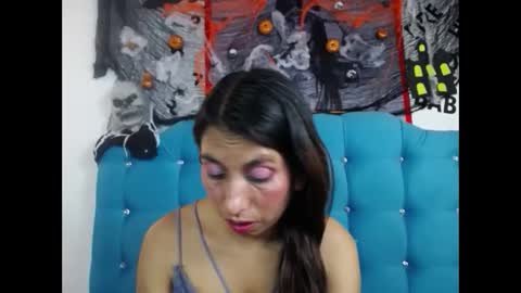 Adriana online show from October 2025 03:08:01 PM