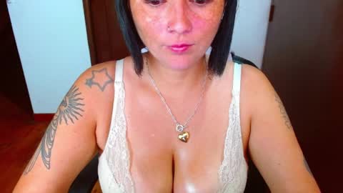 Snapshot of sweet_tammyy chatting on April 2026 02:50:01 PM tammy IG stammy 36 online show from April 2026 02:50:01 PM
