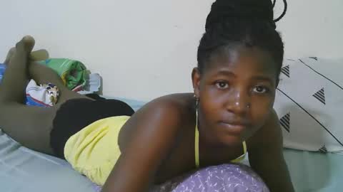 Snapshot of sweet_tattiana chatting on October 2025 12:06:01 PM Tatty online show from October 2025 12:06:01 PM