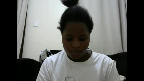 Snapshot of sweet_veebouset chatting on June 2026 02:46:02 AM sweet_veebouset online show from June 2026 02:46:02 AM