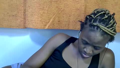 Snapshot of sweet_zarah chatting on February 2026 05:44:02 PM sweet_zarah online show from February 2026 05:44:02 PM