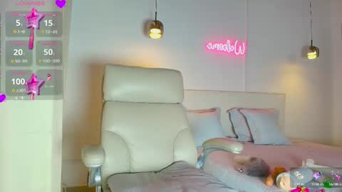 Andrea Cheryl GiLandreagil80 In Instagram online show from February 2025 04:44:01 PM