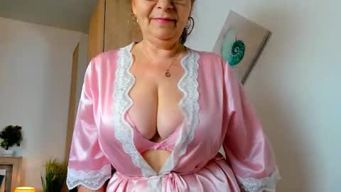 Viorica online show from April 2026 02:27:02 AM