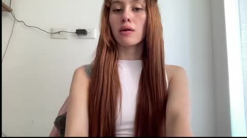 Snapshot of sweetaura0_0 chatting on May 2026 06:35:01 PM SweetAura0 0 online show from May 2026 06:35:01 PM