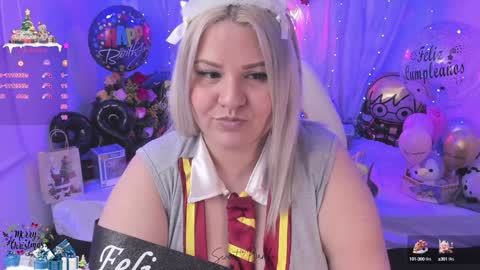 Snapshot of sweetbambi19 chatting on December 2024 07:24:01 AM Andrea online show from December 2024 07:24:01 AM