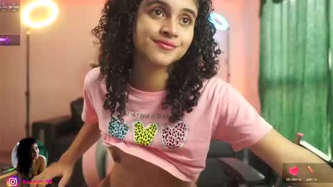 Snapshot of sweetbonii chatting on February 2025 08:47:01 PM Salom independent model online show from February 2025 08:47:01 PM