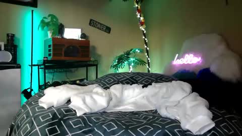 Jillian online show from December 2025 01:55:02 AM