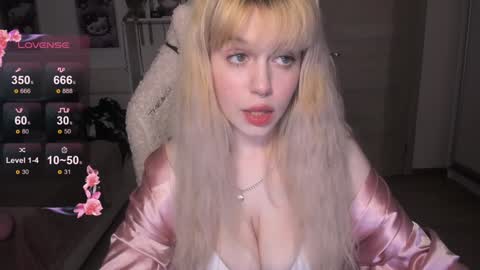 Lisa online show from February 2025 02:55:02 PM