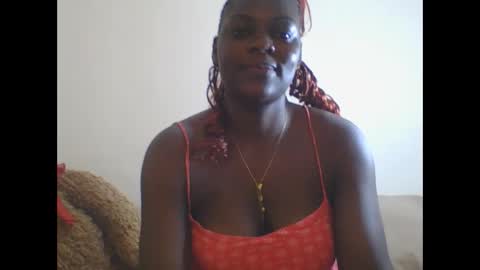 Snapshot of sweetdarkskin chatting on June 2026 11:21:01 AM CLARIS online show from June 2026 11:21:01 AM