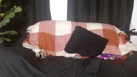 Snapshot of sweetday_19 chatting on November 2025 01:19:02 AM sweetday_19 online show from November 2025 01:19:02 AM