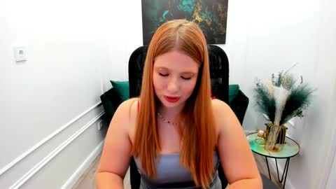sweetdaylight online show from May 2026 09:55:01 PM