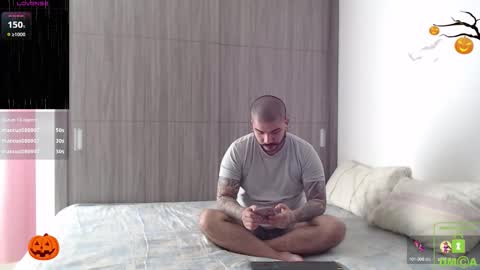         online show from October 2025 02:04:02 PM