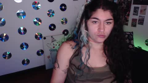 Abril online show from November 2025 03:22:01 PM