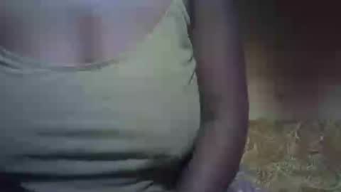 Snapshot of sweetdivah2 chatting on June 2026 07:38:02 PM divinah online show from June 2026 07:38:02 PM