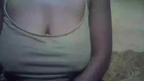 Snapshot of sweetdivah2 chatting on July 2026 07:17:02 PM divinah online show from July 2026 07:17:02 PM