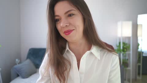 Snapshot of sweetdreamvic chatting on February 2025 11:01:02 AM Vicktorious online show from February 2025 11:01:02 AM