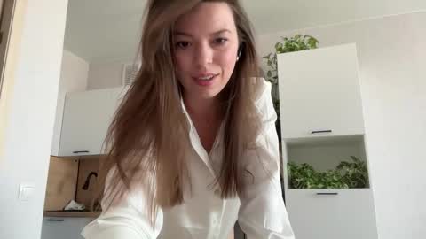 Snapshot of sweetdreamvic chatting on September 2025 11:21:02 AM Vicktorious online show from September 2025 11:21:02 AM