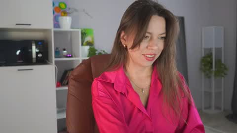 Snapshot of sweetdreamvic chatting on September 2025 08:29:01 AM Vicktorious online show from September 2025 08:29:01 AM