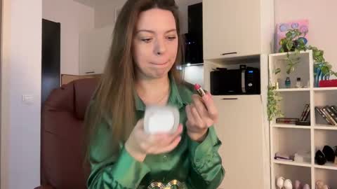 Snapshot of sweetdreamvic chatting on February 2026 01:51:01 PM Vicktorious online show from February 2026 01:51:01 PM