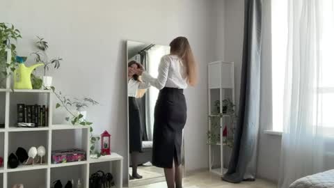 Snapshot of sweetdreamvic chatting on April 2026 12:19:02 PM Vicktorious online show from April 2026 12:19:02 PM