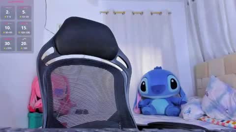 Fabiana online show from May 2026 09:30:02 PM