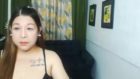 Snapshot of sweetflavor4uxxx chatting on December 2024 11:43:02 AM GoddessAira4uTS online show from December 2024 11:43:02 AM