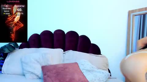 Snapshot of sweetgirl______ chatting on January 2026 10:06:01 AM Dulce online show from January 2026 10:06:01 AM