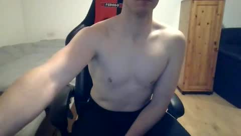 Snapshot of sweetguy8210 chatting on January 2026 04:20:01 PM sweetguy8210 online show from January 2026 04:20:01 PM