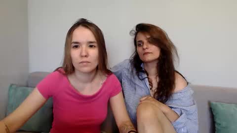 Alina and Mia online show from June 2026 09:59:01 AM