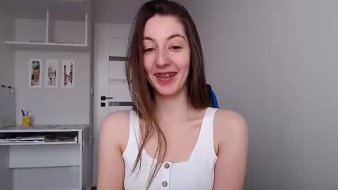 Emma  online show from January 2026 09:01:02 AM