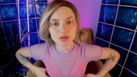 Snapshot of sweetheart_flower chatting on December 2024 06:30:02 PM Kira online show from December 2024 06:30:02 PM