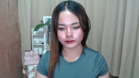 sweethotlove_xoxo online show from September 2025 02:27:02 AM