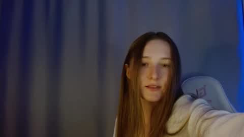 Snapshot of sweetie_lover chatting on September 2025 07:25:01 PM Annie online show from September 2025 07:25:01 PM