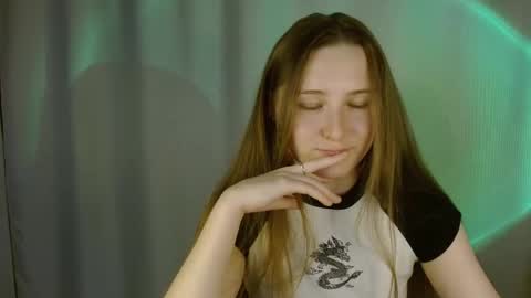 Snapshot of sweetie_lover chatting on September 2025 08:01:02 PM Annie online show from September 2025 08:01:02 PM