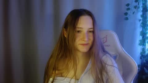 Snapshot of sweetie_lover chatting on October 2025 08:39:01 PM Annie online show from October 2025 08:39:01 PM