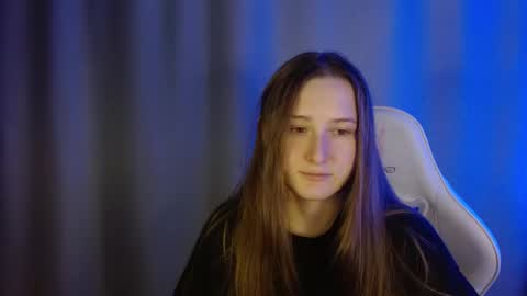 Snapshot of sweetie_lover chatting on November 2025 09:39:01 PM Annie online show from November 2025 09:39:01 PM