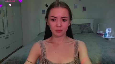 Snapshot of sweetieee_kira chatting on June 2026 03:27:01 PM sweetieee_kira online show from June 2026 03:27:01 PM