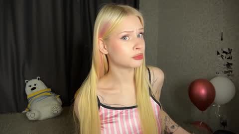 Snapshot of sweetielis chatting on December 2024 03:00:02 AM sweetie Lisa3 online show from December 2024 03:00:02 AM