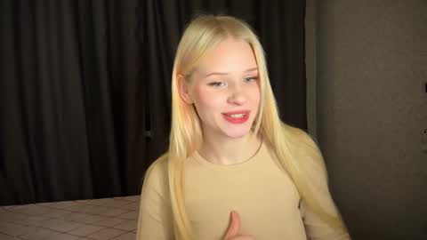 Snapshot of sweetielis chatting on January 2025 02:13:02 PM sweetie Lisa3 online show from January 2025 02:13:02 PM